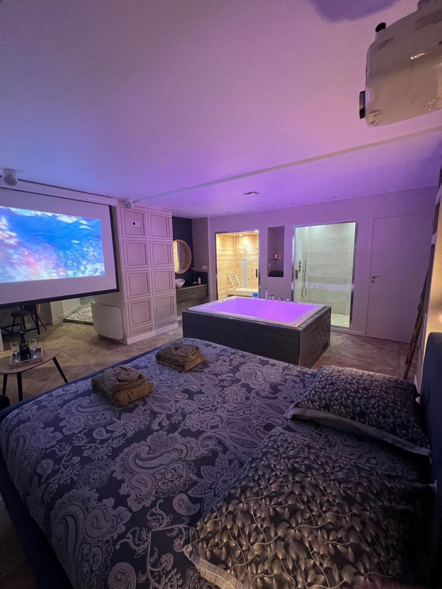 Appartement Avec Jacuzzi Sauna & Home Cinema - Nid D'Анже Экстерьер фото