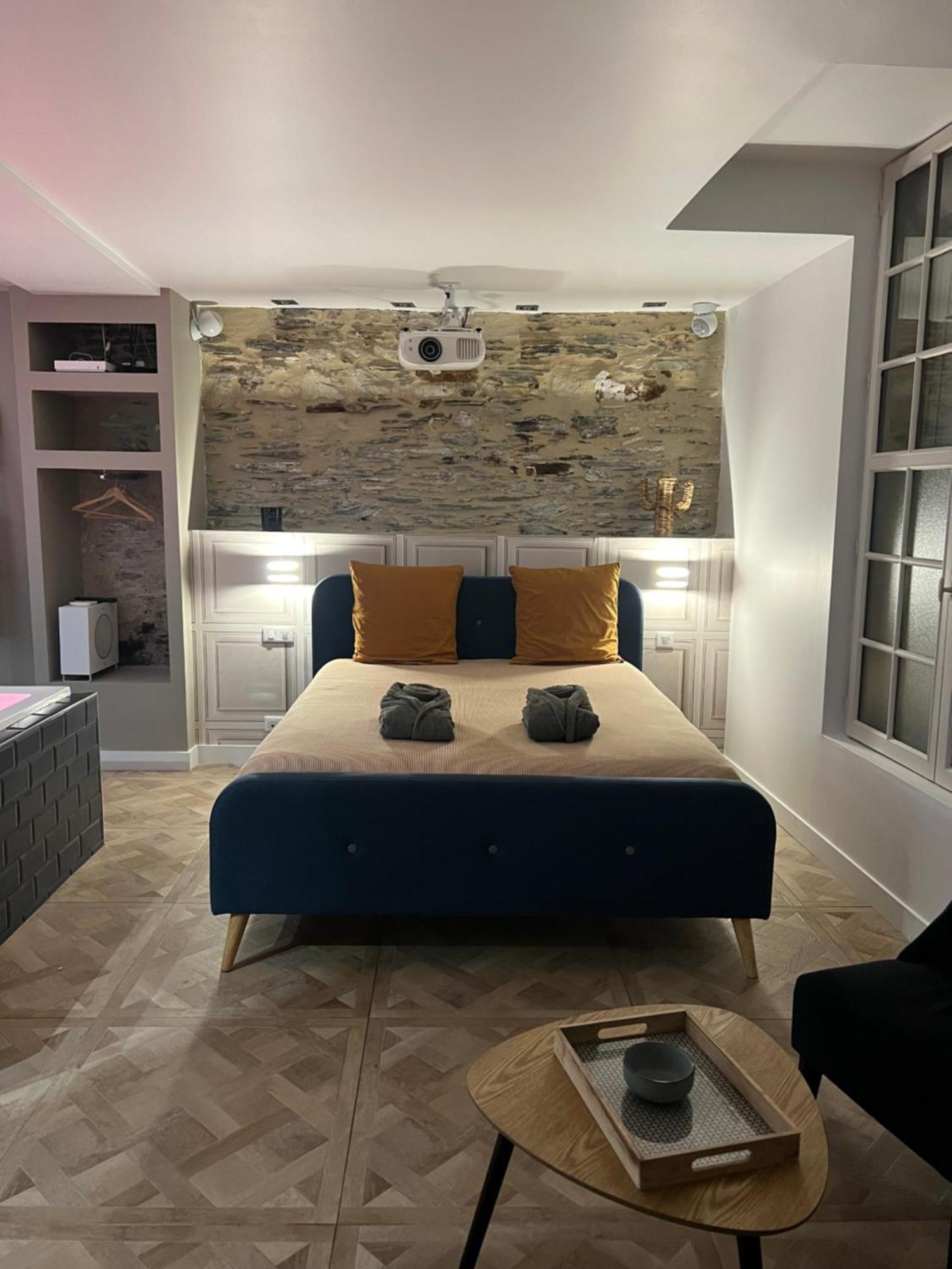 Appartement Avec Jacuzzi Sauna & Home Cinema - Nid D'Анже Экстерьер фото