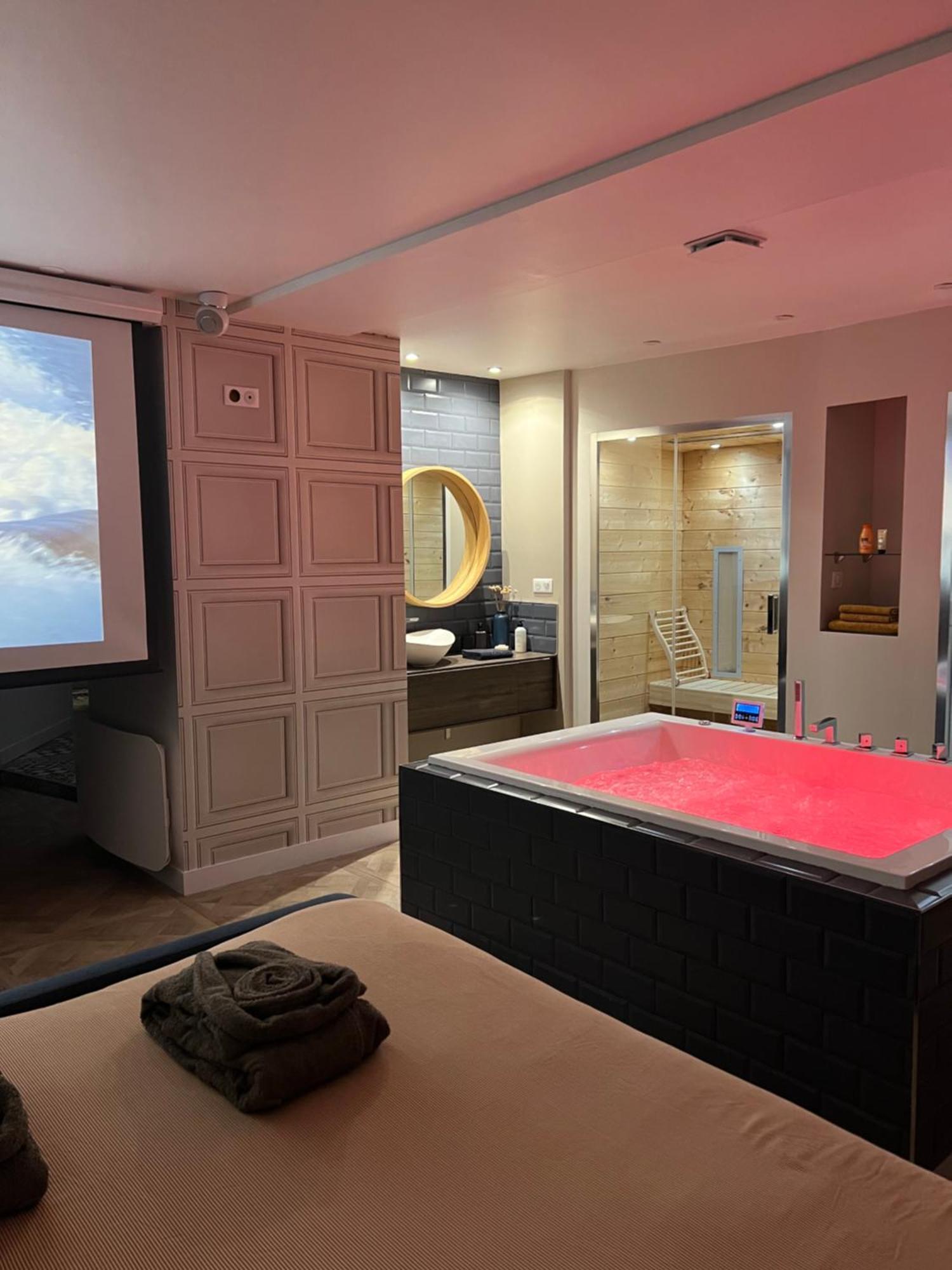 Appartement Avec Jacuzzi Sauna & Home Cinema - Nid D'Анже Экстерьер фото