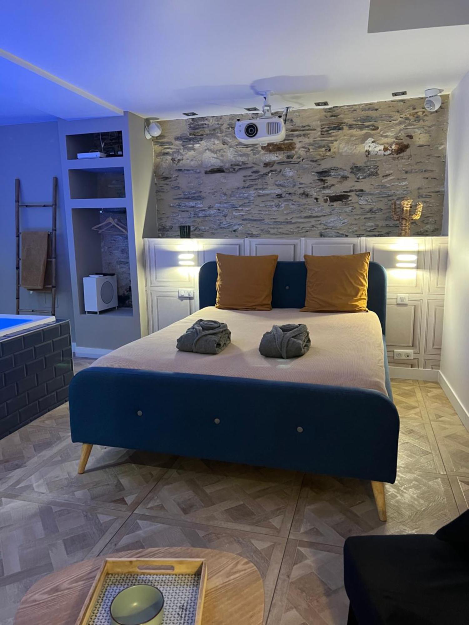 Appartement Avec Jacuzzi Sauna & Home Cinema - Nid D'Анже Экстерьер фото