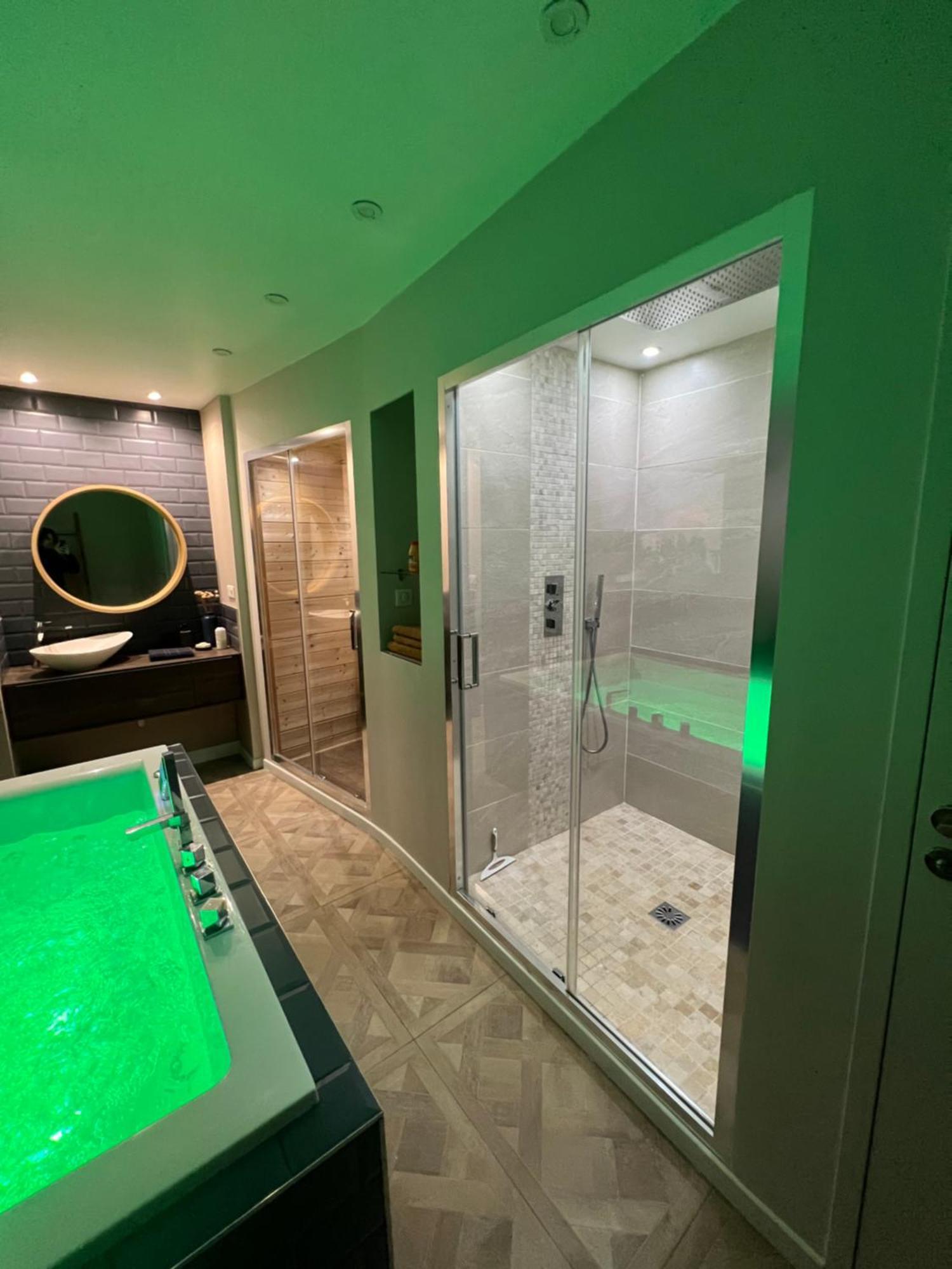 Appartement Avec Jacuzzi Sauna & Home Cinema - Nid D'Анже Экстерьер фото
