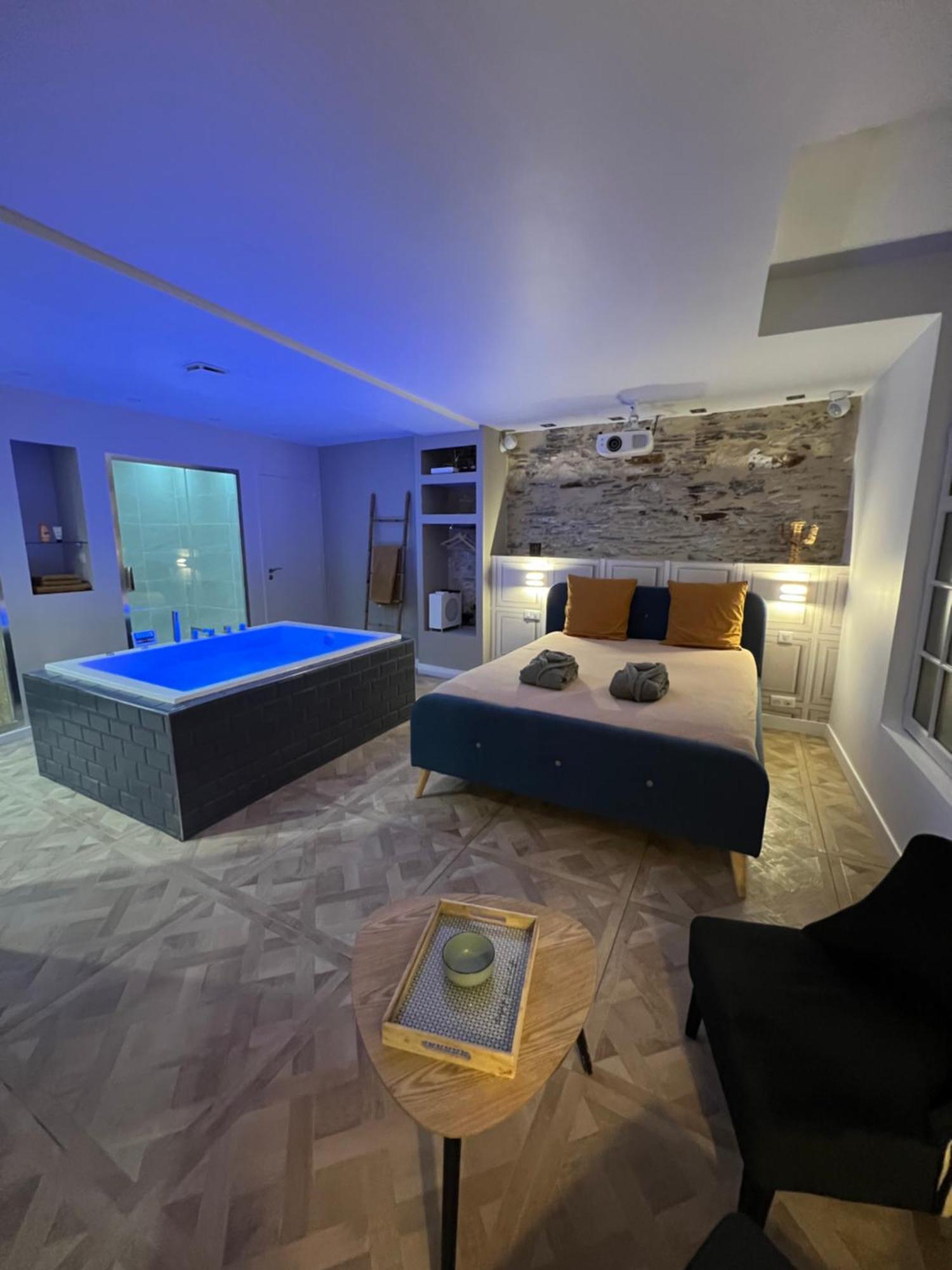 Appartement Avec Jacuzzi Sauna & Home Cinema - Nid D'Анже Экстерьер фото