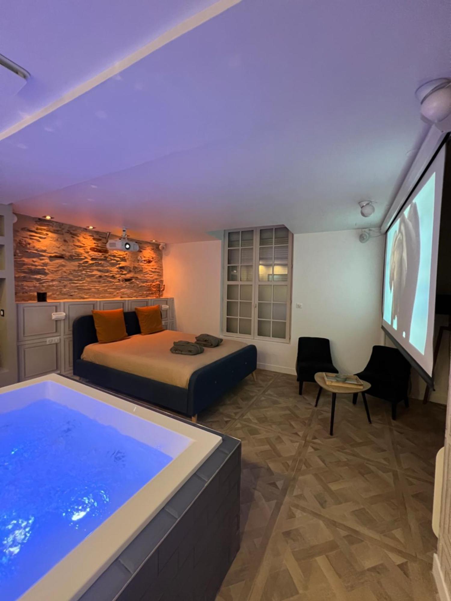 Appartement Avec Jacuzzi Sauna & Home Cinema - Nid D'Анже Экстерьер фото